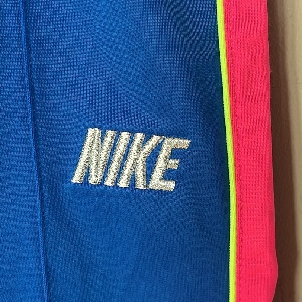 Brand New Nike Pink & Blue Tracksuit Zip Up Jacket Track Pants Sporty Activewear - Picture 12 of 16